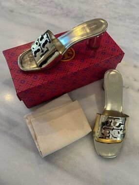 Tory Burch Metallic Gold Ines Mule Logo Heel Sandal 55mm size 8.5